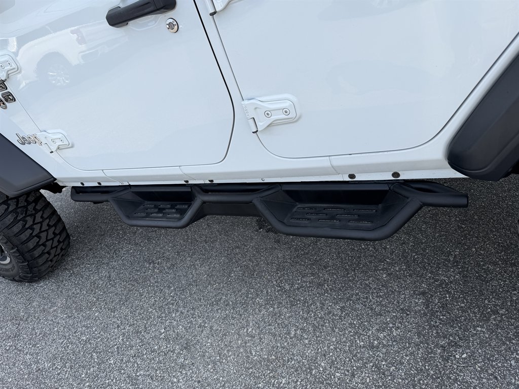 2020 Jeep Wrangler - $25,995