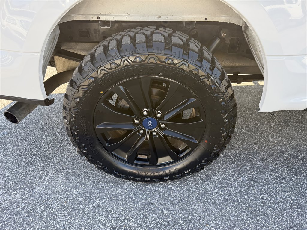 2020 Ford F-150 - $24,995