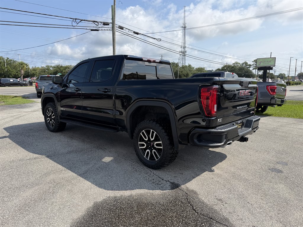 2021 GMC Sierra - $43,999