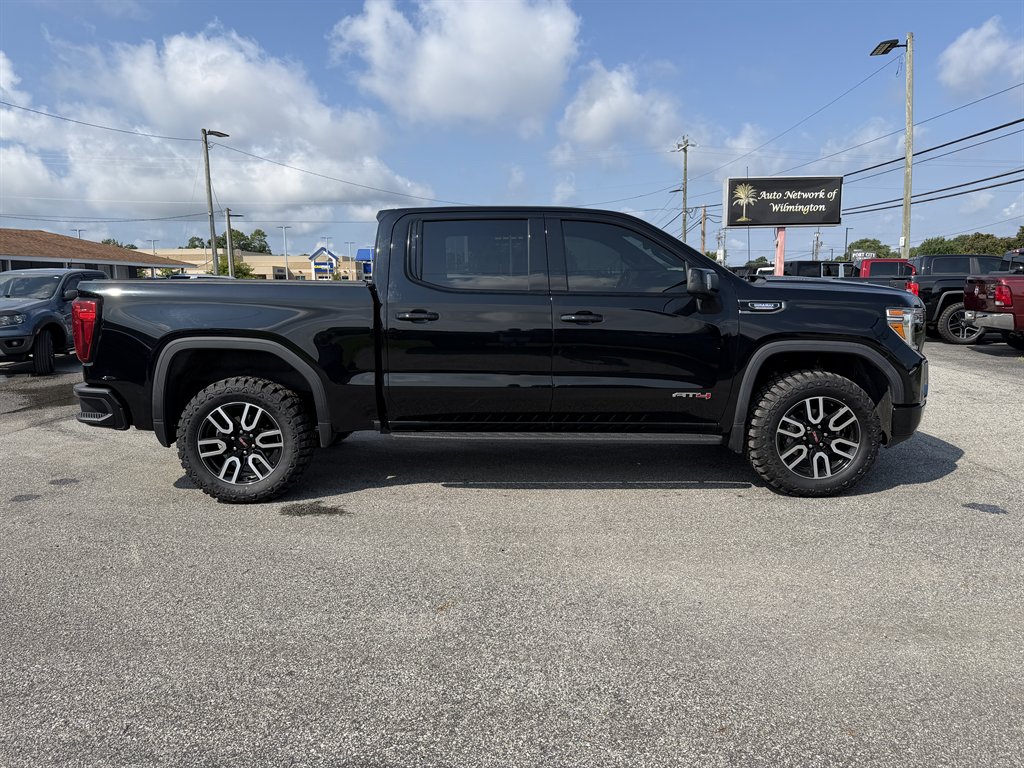 2021 GMC Sierra - $43,999