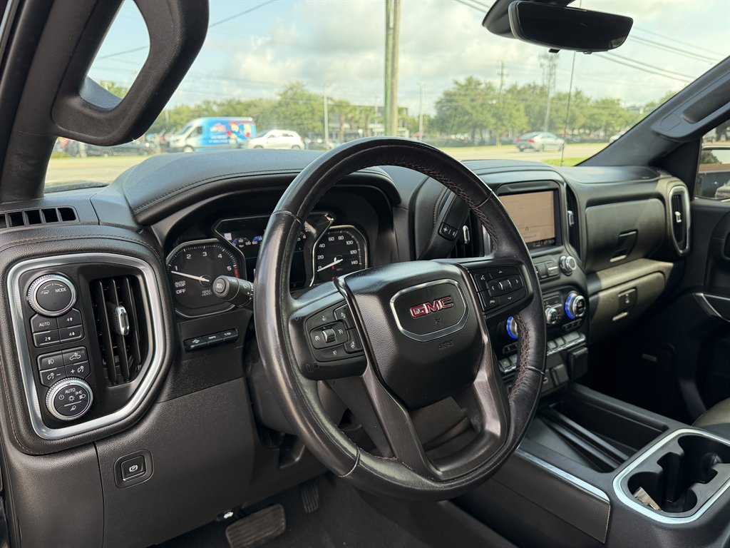 2021 GMC Sierra - $43,999
