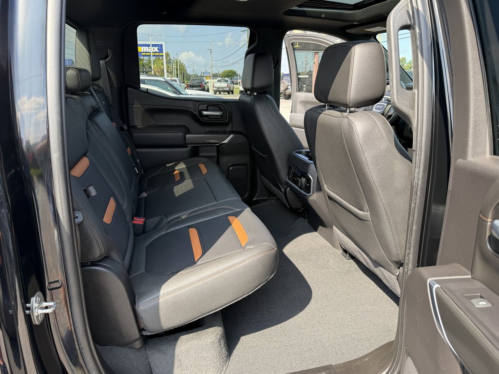 2021 GMC Sierra - $43,999