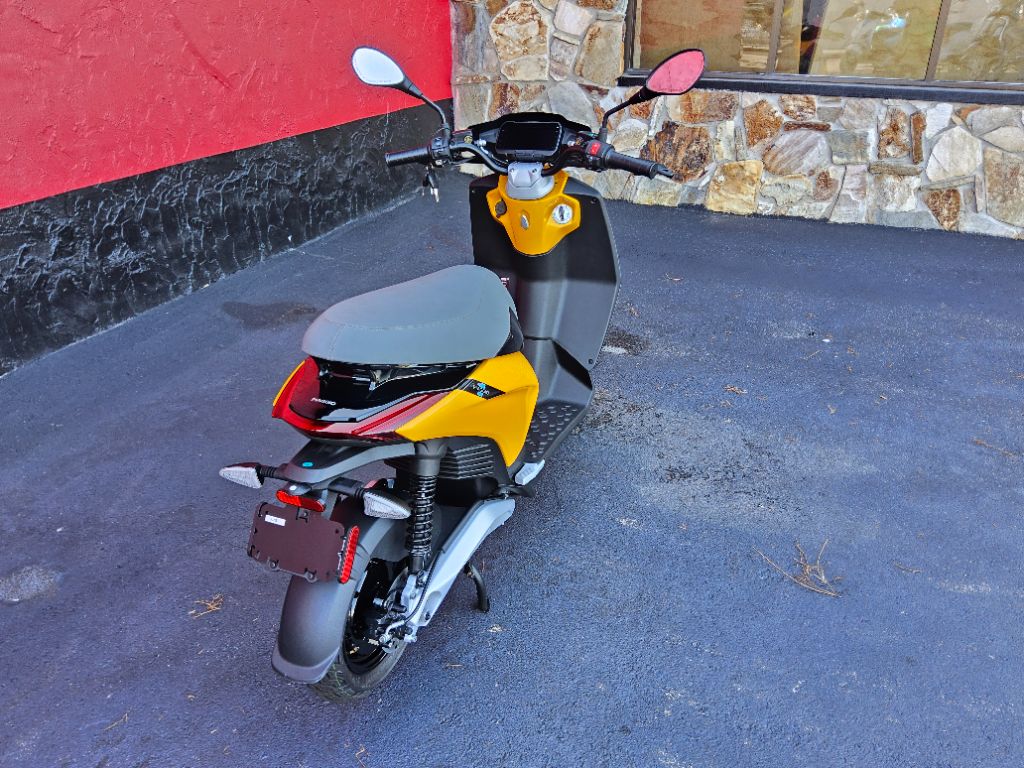 2022 Piaggio Piaggio 1 - $3,499
