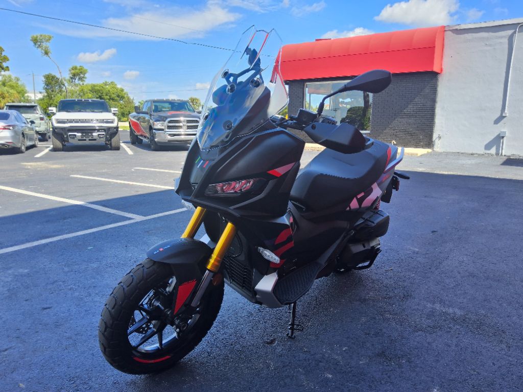 2027 Aprilia SR GT 400 Rally - $7,499