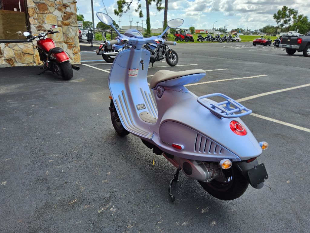 2025 Vespa 946 - $9,995