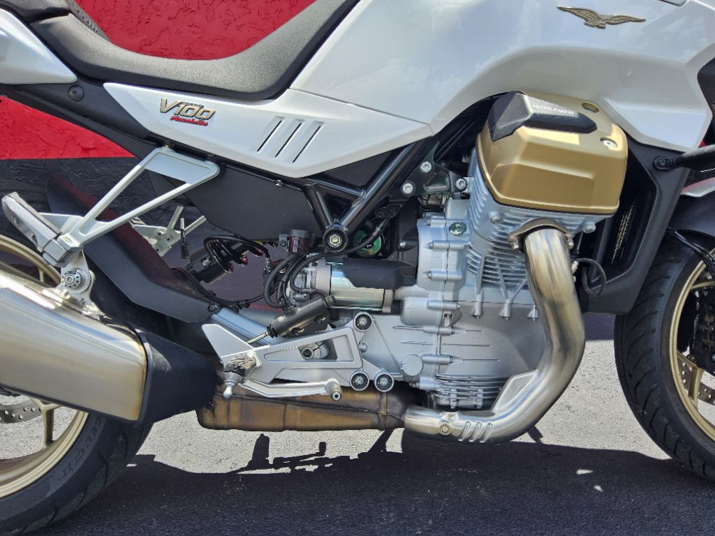 2023 Moto Guzzi V100 - $9,500