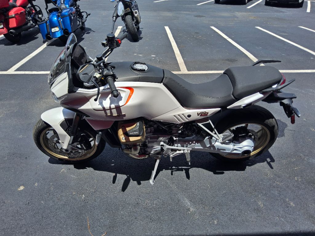 2023 Moto Guzzi V100 - $9,500