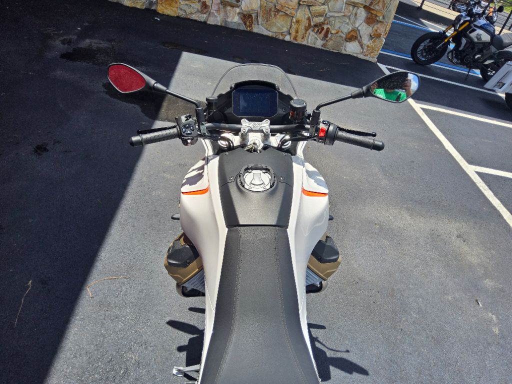 2023 Moto Guzzi V100 - $9,500