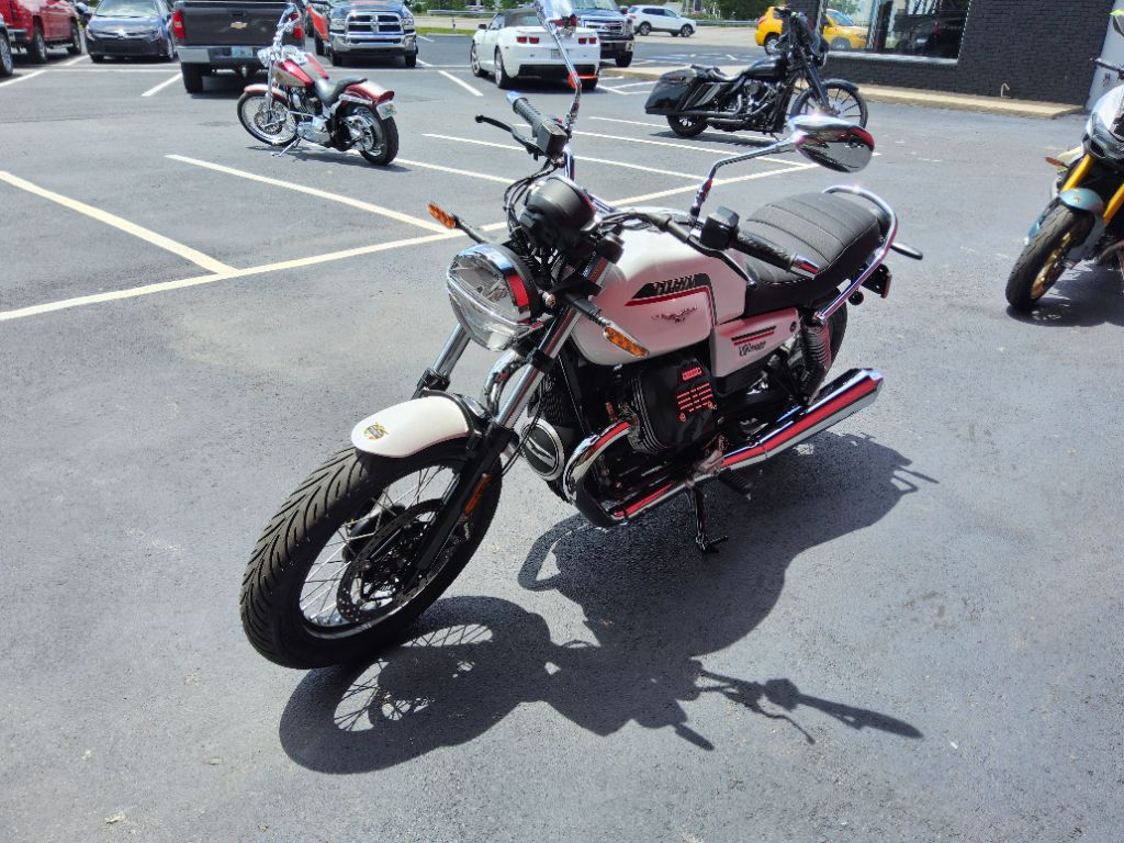 2027 Moto Guzzi V7 Special 1969 - $10,490