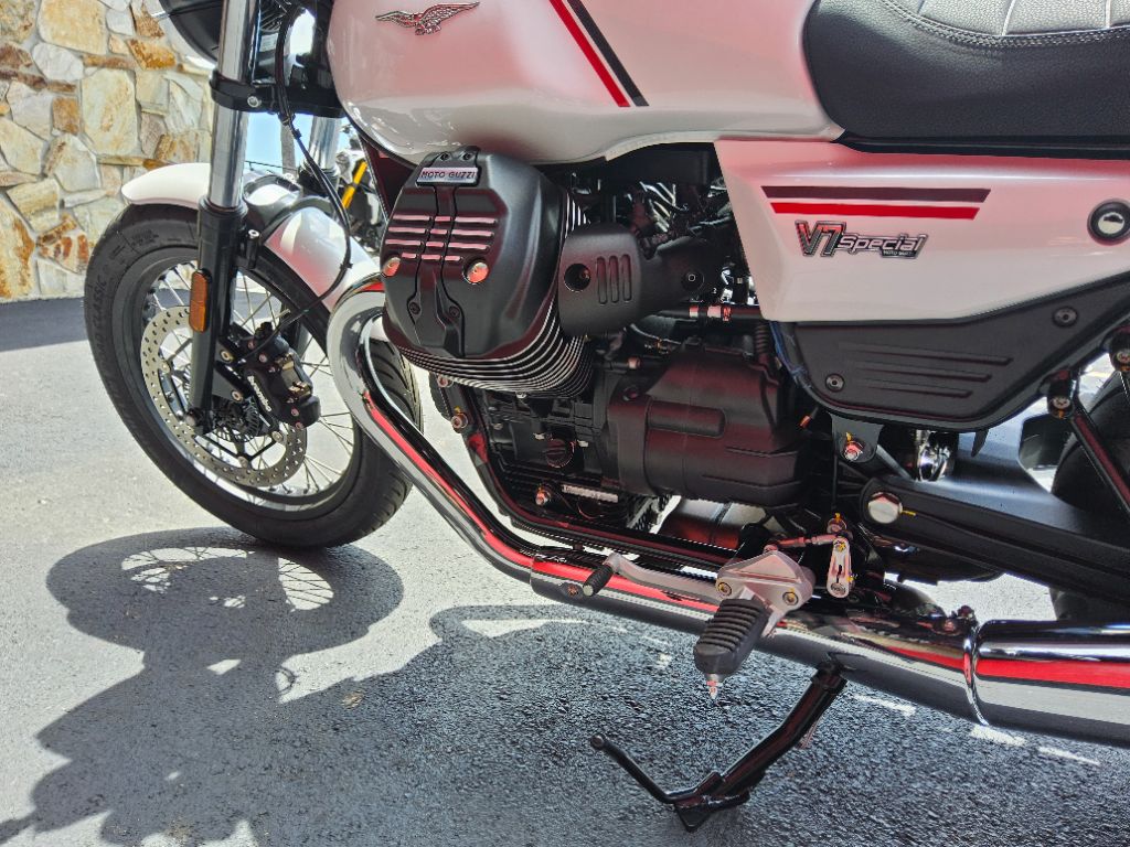 2027 Moto Guzzi V7 Special 1969 - $10,490