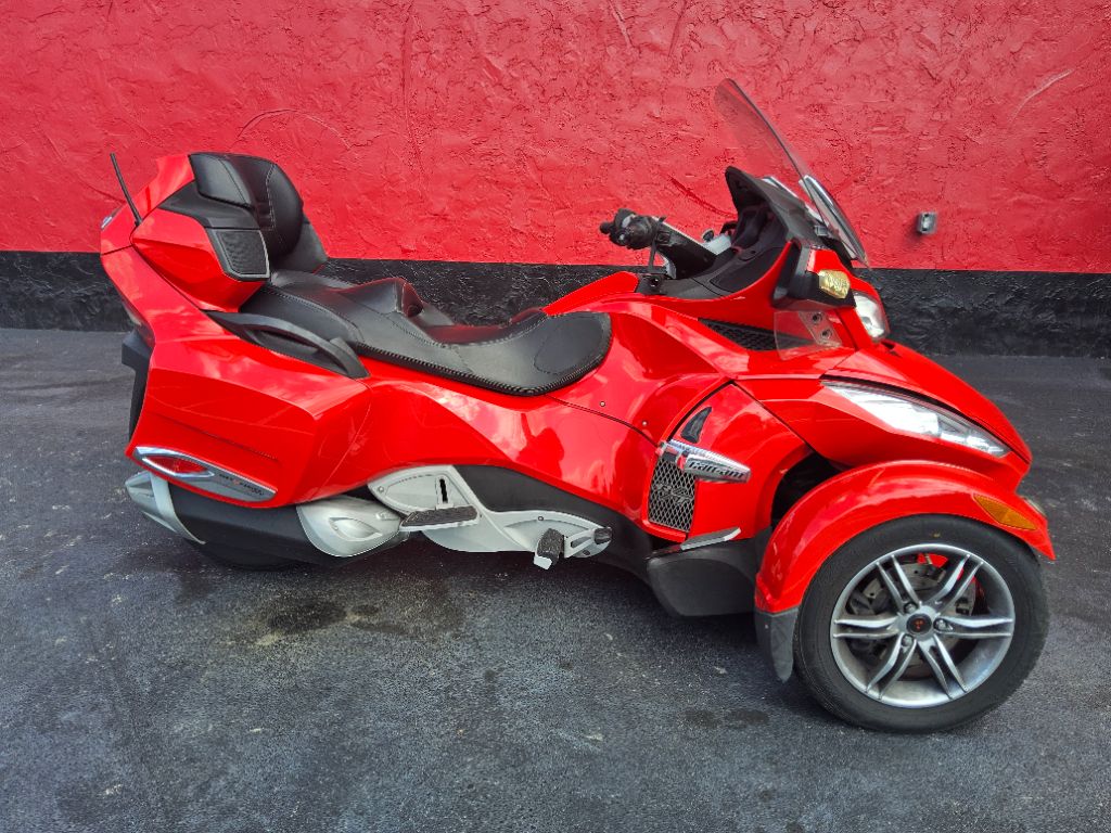 2012 Can-am Spyder - $7,995