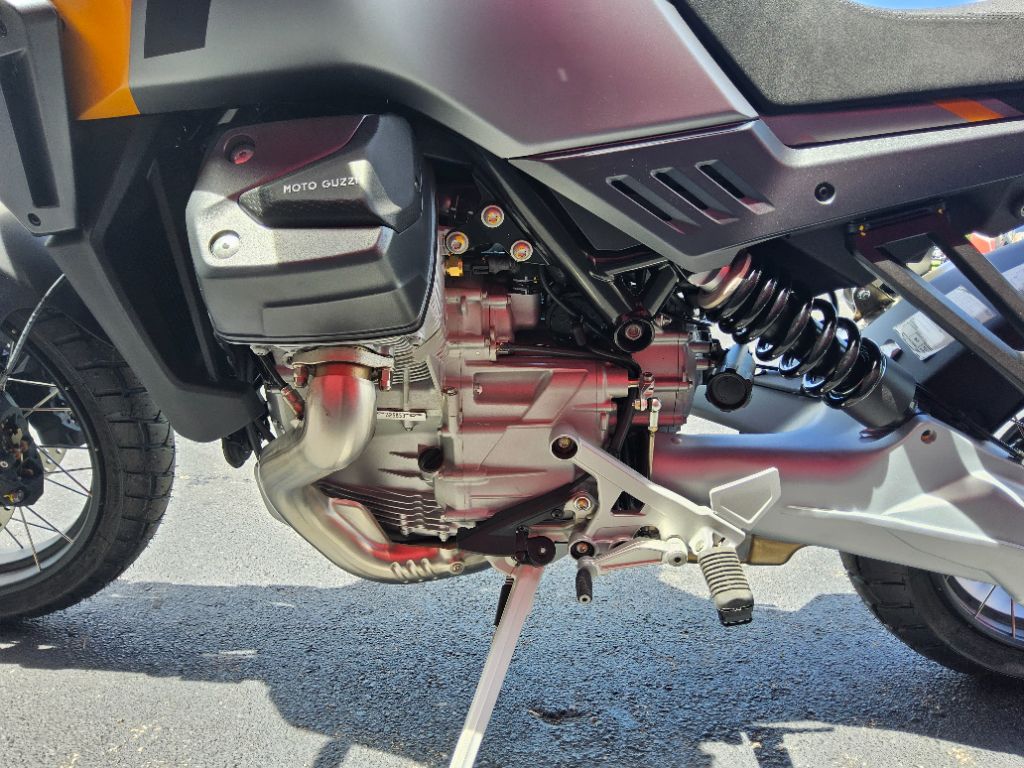 2025 Moto Guzzi STELVIO PFF - $13,995