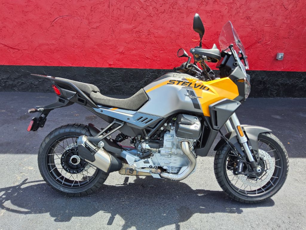2025 Moto Guzzi STELVIO PFF - $13,995