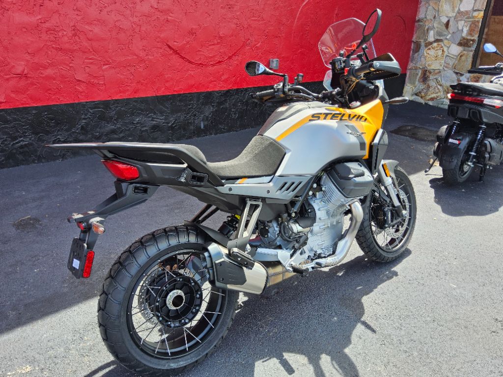 2025 Moto Guzzi STELVIO PFF - $13,995