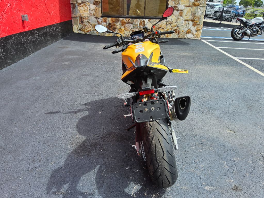 2027 Aprilia Tuono V4 1100 - $16,699