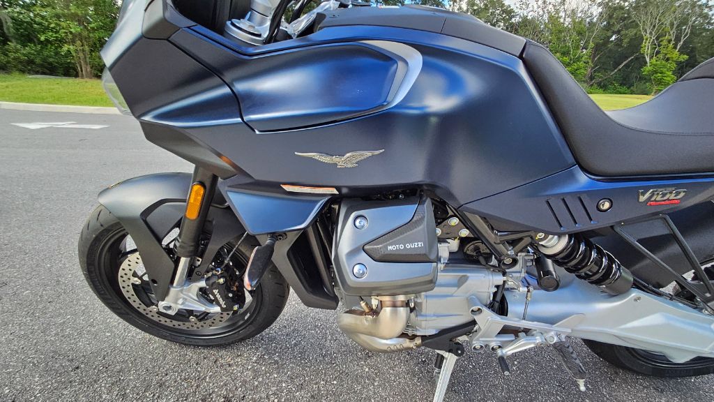 2025 Moto Guzzi V100 - $11,995