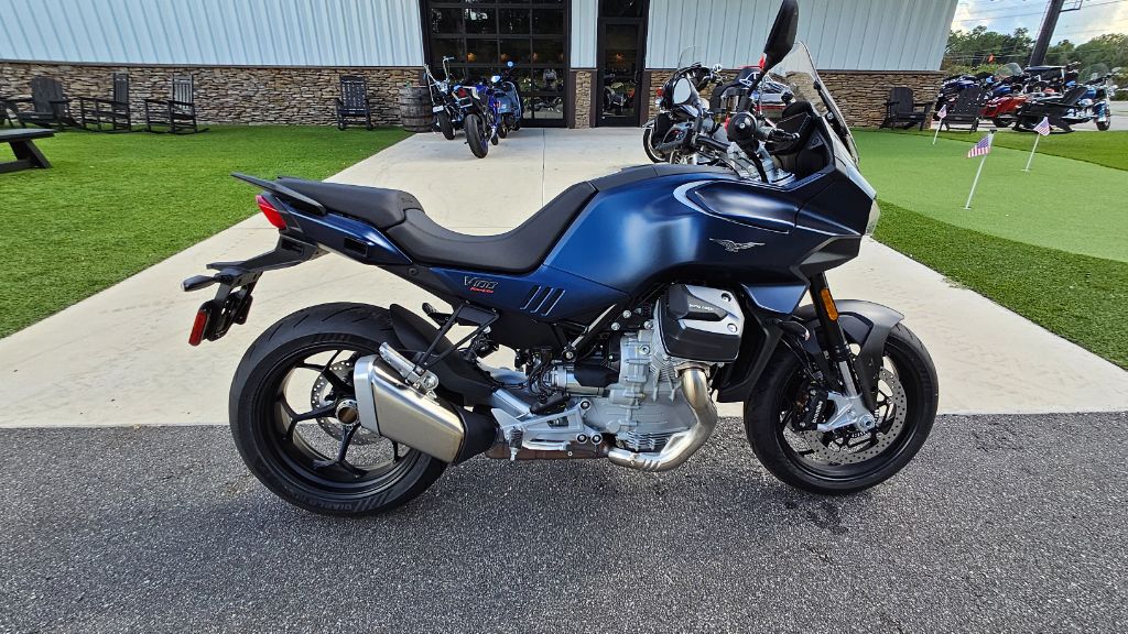 2025 Moto Guzzi V100 - $11,995