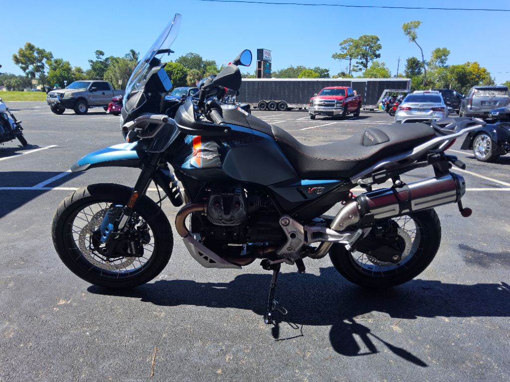 2027 Moto Guzzi V85 Tt - $14,390