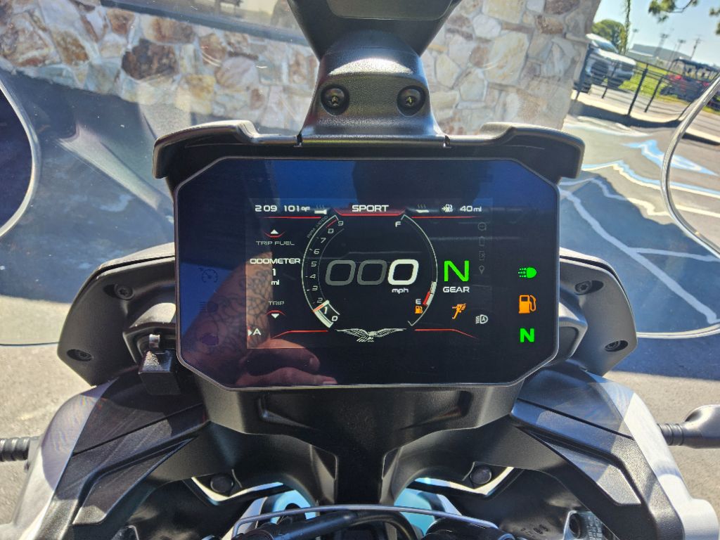 2027 Moto Guzzi V85 Tt - $14,390