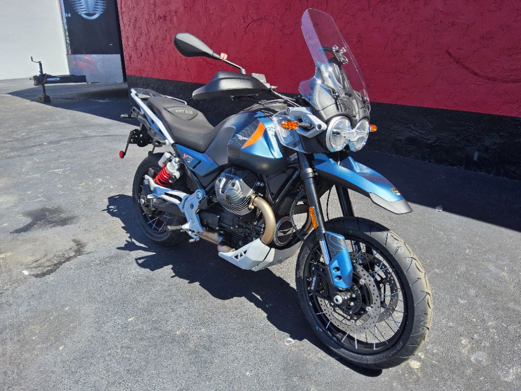 2027 Moto Guzzi V85 Tt - $14,390