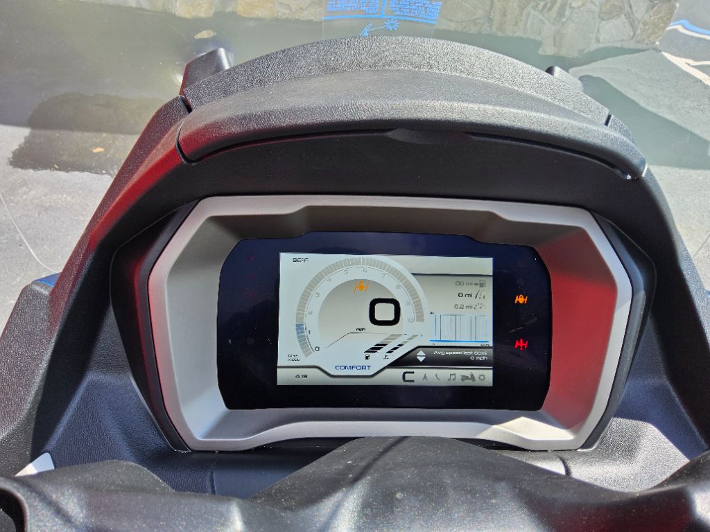 2025 Piaggio Mp3 - $9,995