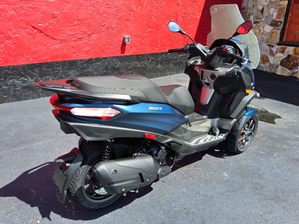 2025 Piaggio Mp3 - $9,995