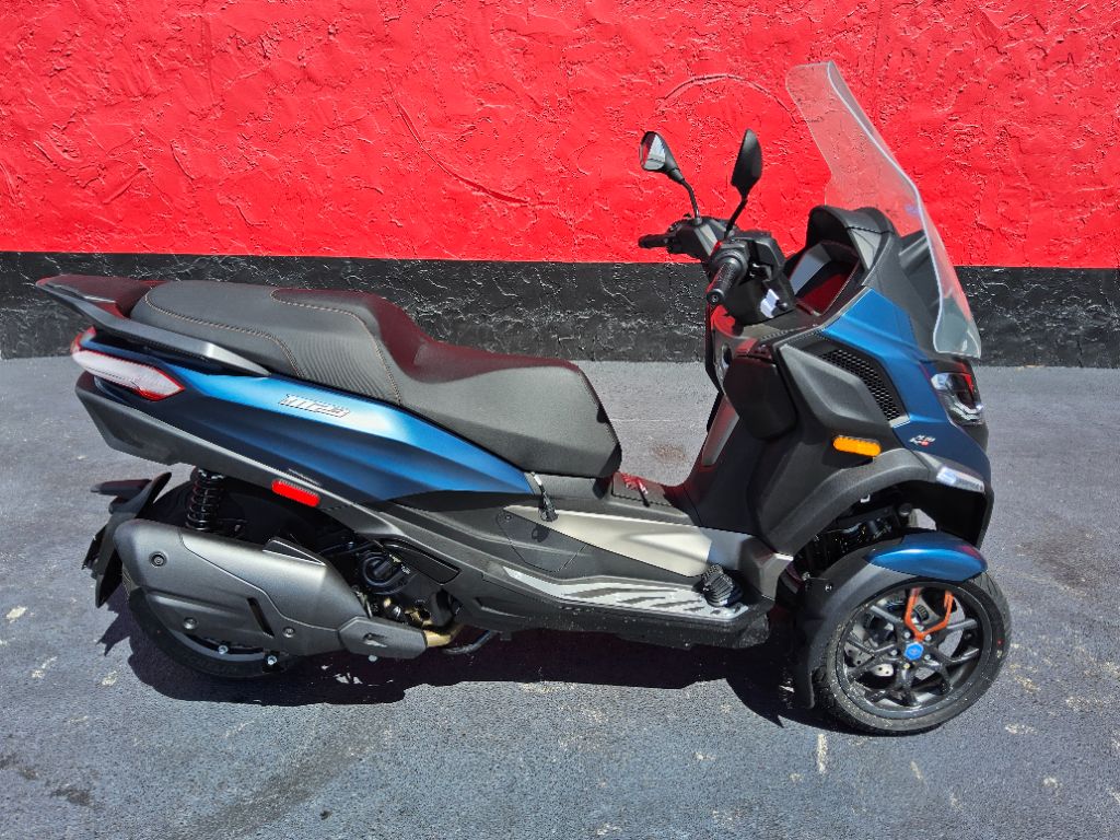 2025 Piaggio Mp3 - $9,995
