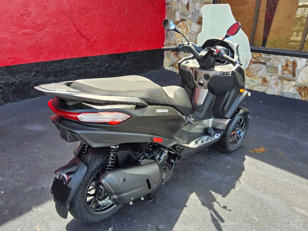 2025 Piaggio Mp3 - $9,995