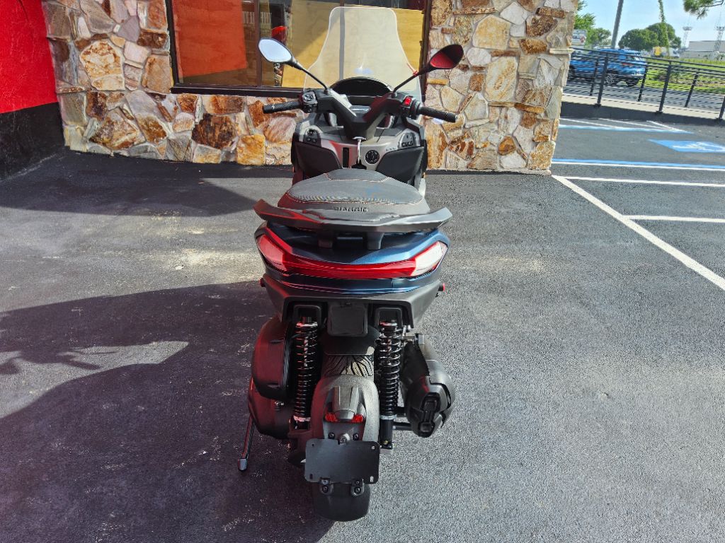 2025 Piaggio Mp3 - $9,995
