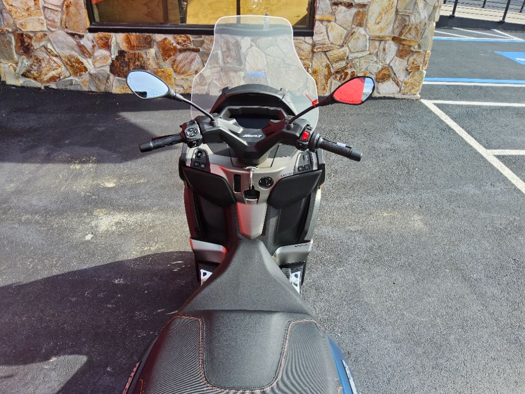 2025 Piaggio Mp3 - $9,995