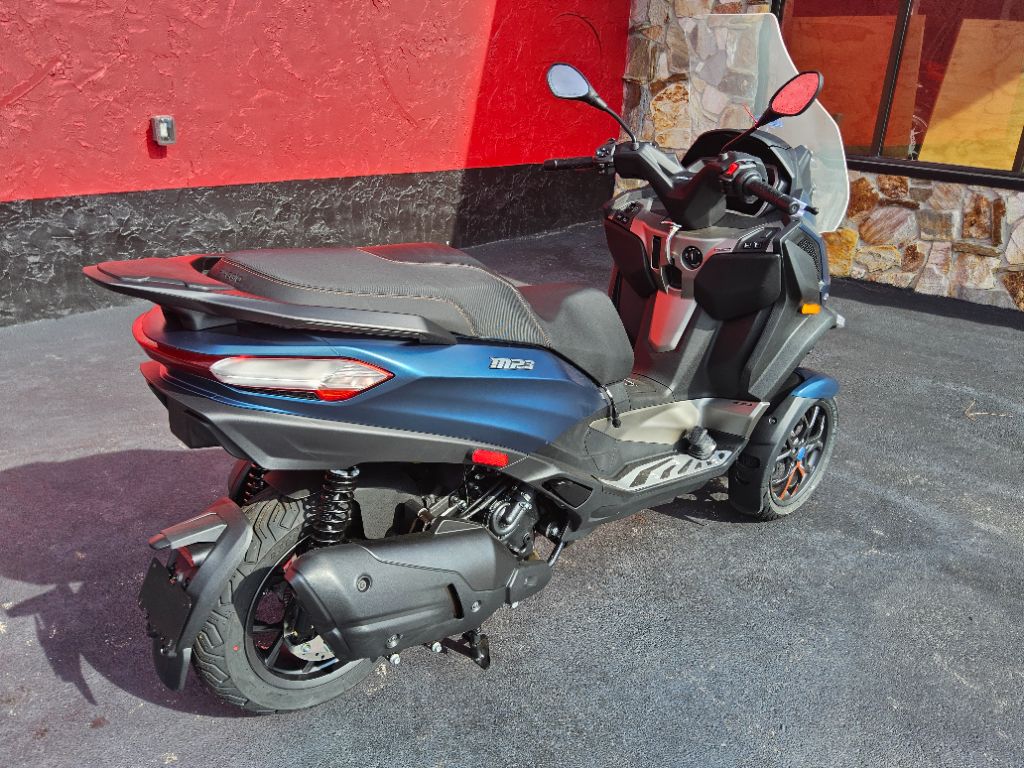 2025 Piaggio Mp3 - $9,995