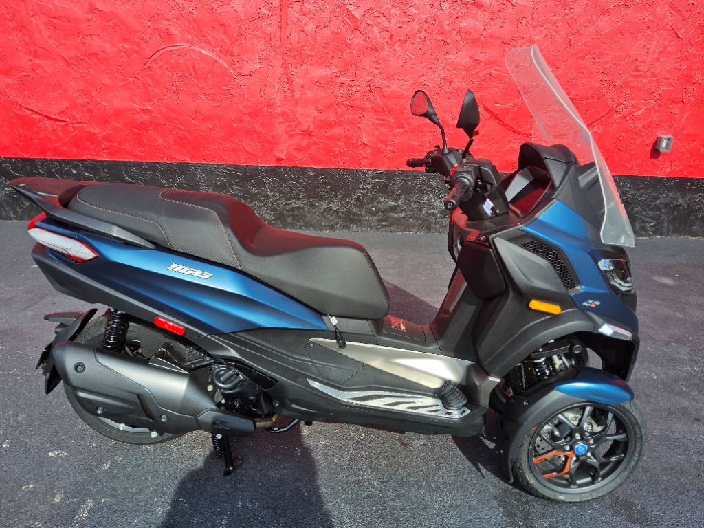 2025 Piaggio Mp3 - $9,995