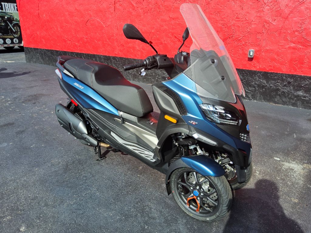 2025 Piaggio Mp3 - $9,995