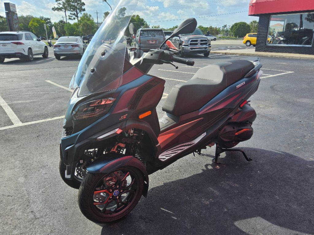 2025 Piaggio Mp3 - $9,995