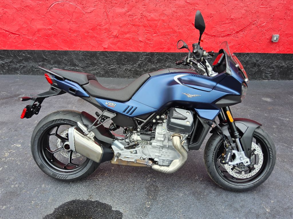 2027 Moto Guzzi V100 - $15,990