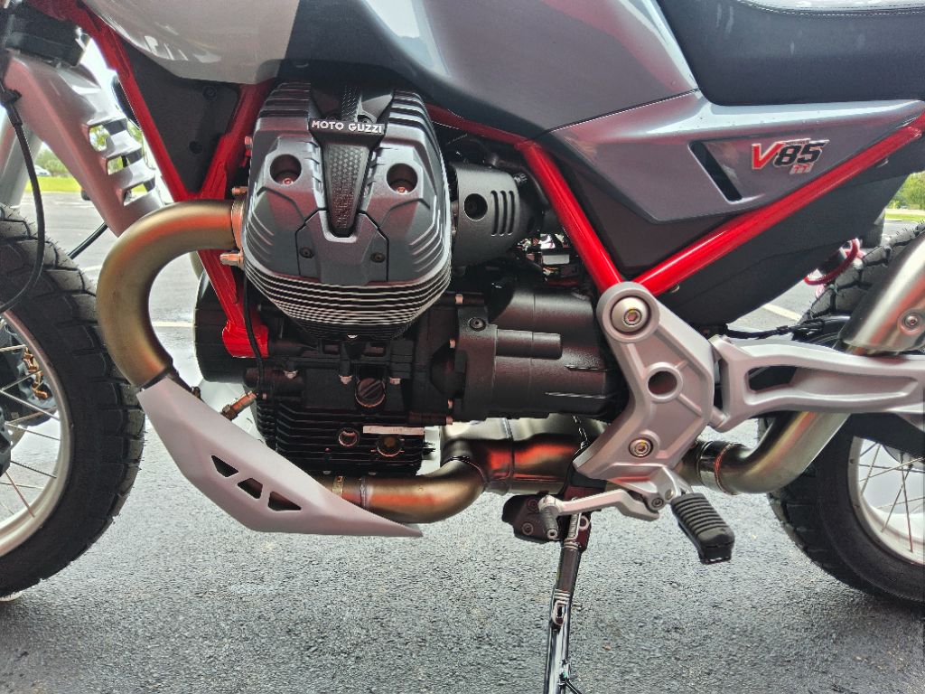 2027 Moto Guzzi V85 Tt - $12,790