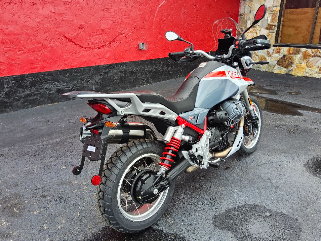 2027 Moto Guzzi V85 Tt - $12,790