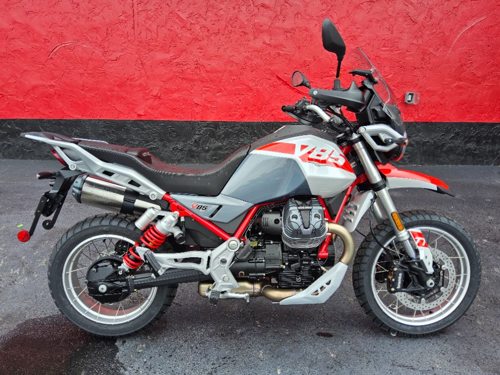 2027 Moto Guzzi V85 Tt - $12,790