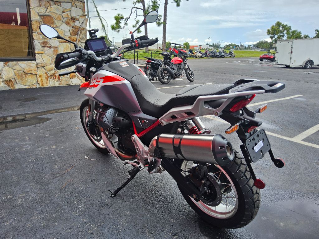 2027 Moto Guzzi V85 Tt - $12,790
