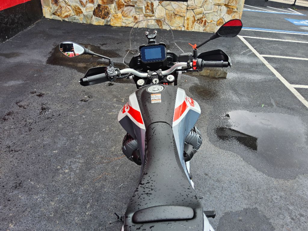 2027 Moto Guzzi V85 Tt - $12,790