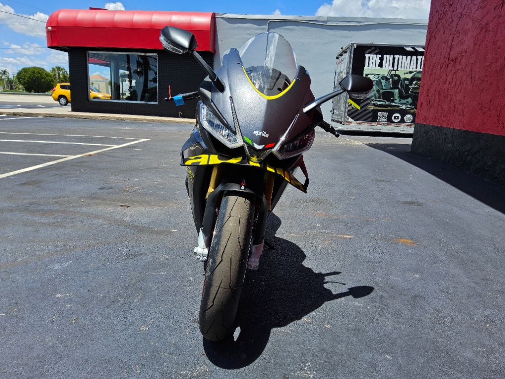 2027 Aprilia Rsv4 - $19,699