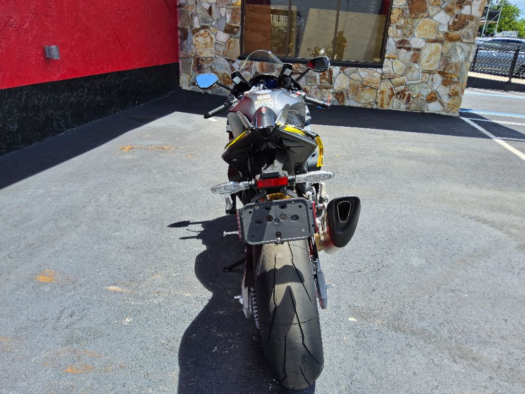 2027 Aprilia Rsv4 - $19,699