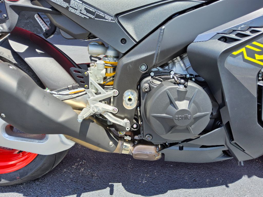 2027 Aprilia Rsv4 - $19,699