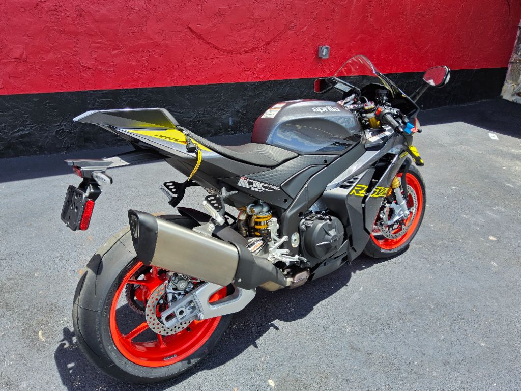 2027 Aprilia Rsv4 - $19,699