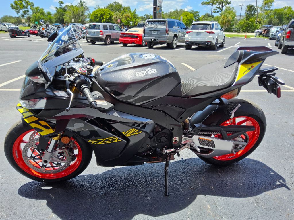 2027 Aprilia Rsv4 - $19,699