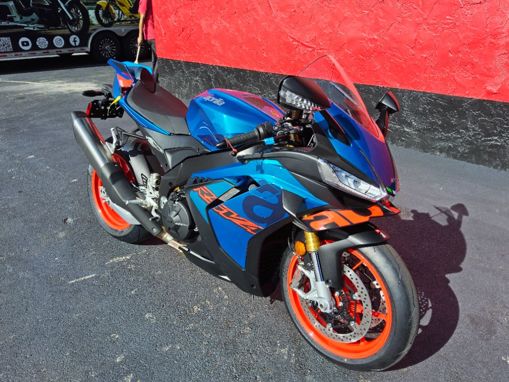 2027 Aprilia Rsv4 - $19,699