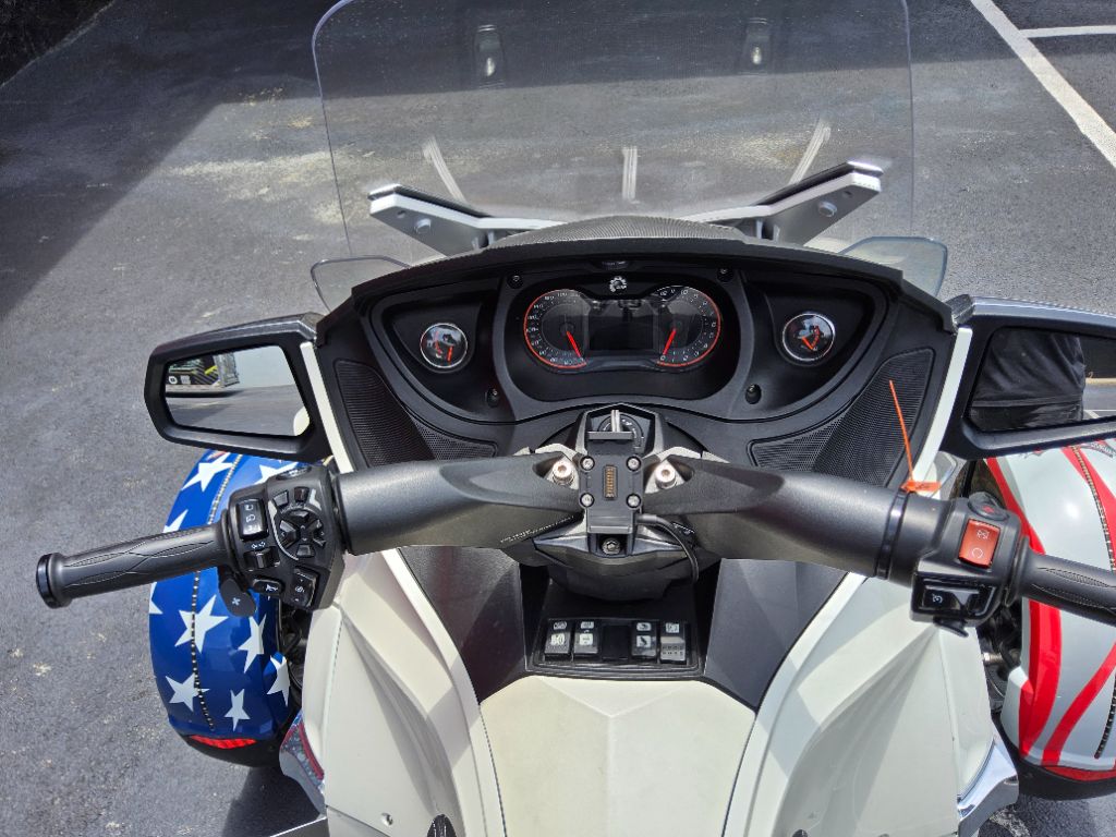 2012 Can-am Spyder - $8,999