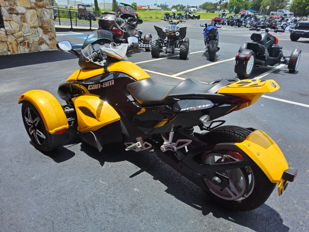 2009 Can-am Spyder - $6,995
