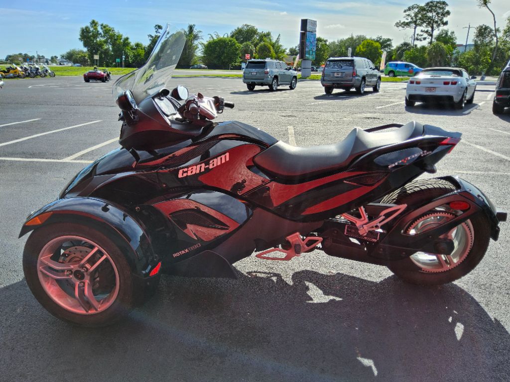 2012 Can-am Spyder - $8,800