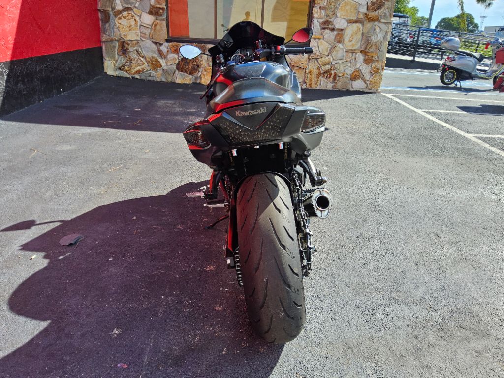 2016 Kawasaki Ninja Zx-14r - $9,999